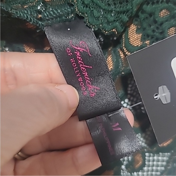 NWT Frederick's Of Hollywood Size Medium Jessica Lace Teddy Green And Gold - Picture 4 of 14